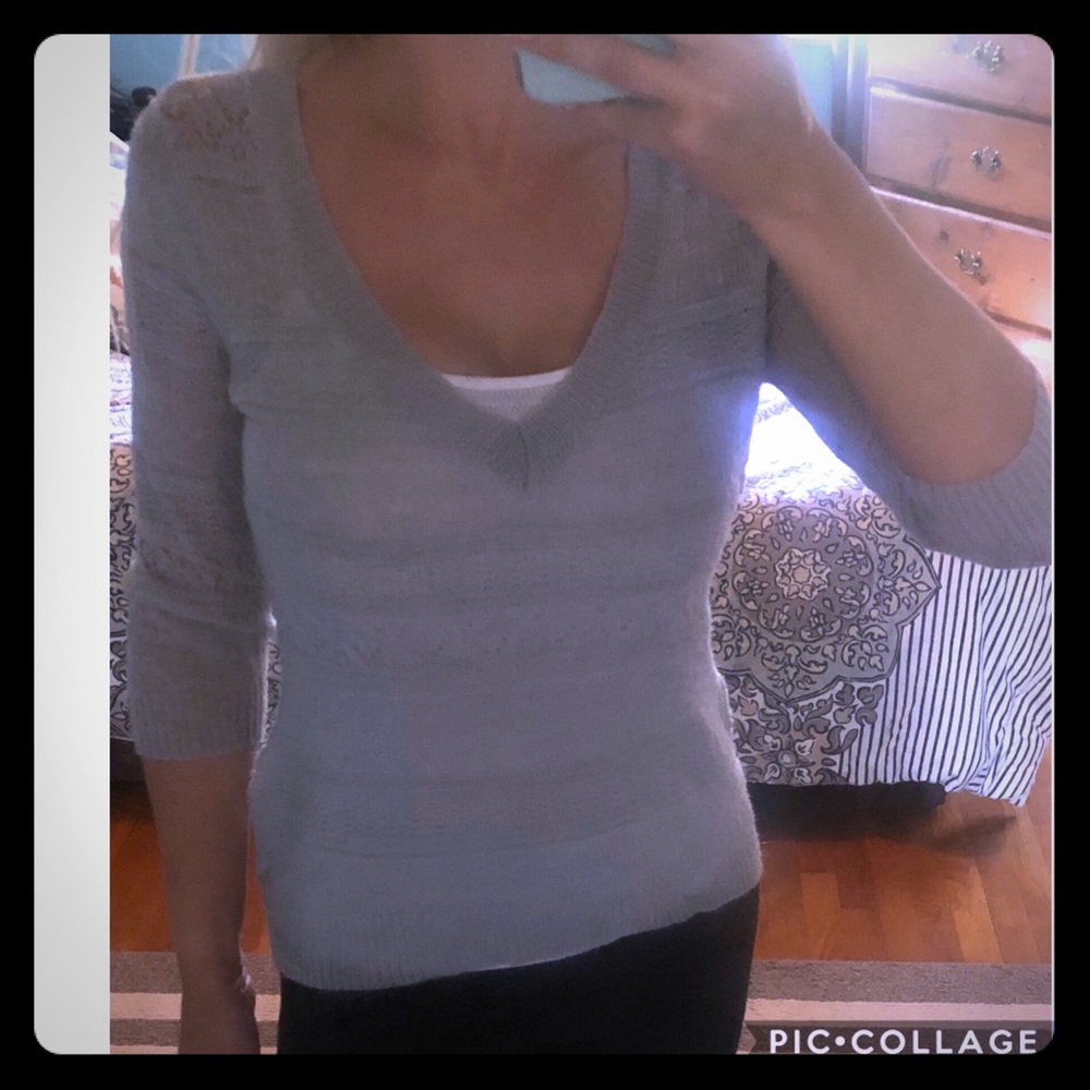 Silver lightweight sweater with 3/4 sleeves